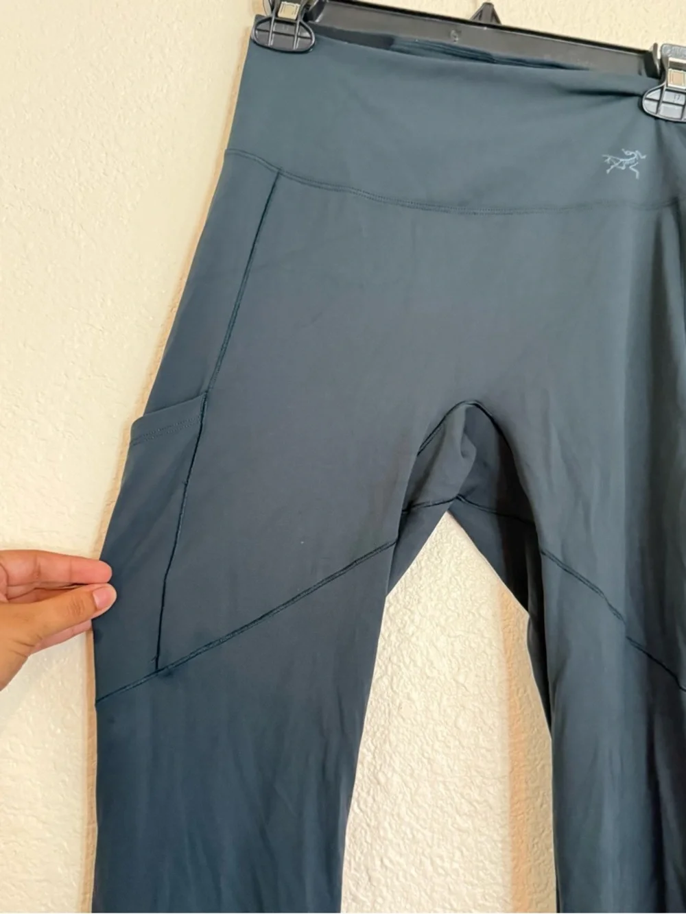 Arc'teryx Leggings - Picture 2 of 8